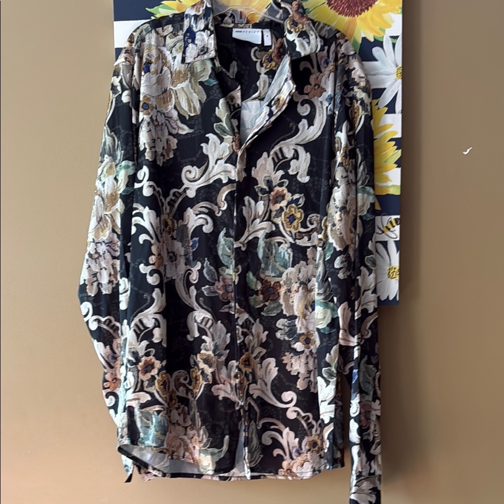 ASOS design women’s Floral button down Black Shirt M